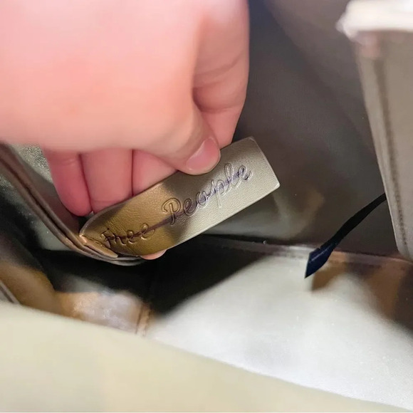 Free People Aster Green Crocodile Crossbody Purse - Picture 7 of 7